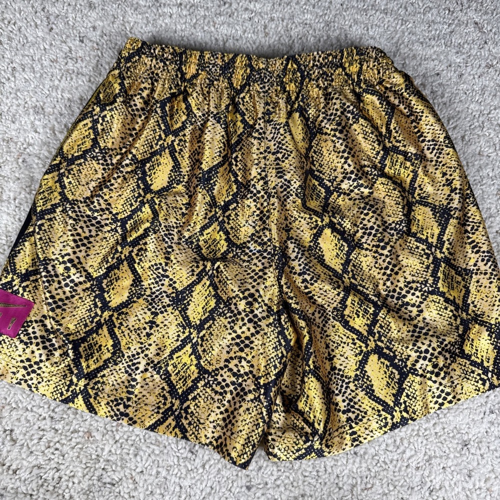 Nike Basketball Shorts Womens Medium Yellow Snake Print Dri-Fit Rebel Fly DH7348 - Picture 6 of 6